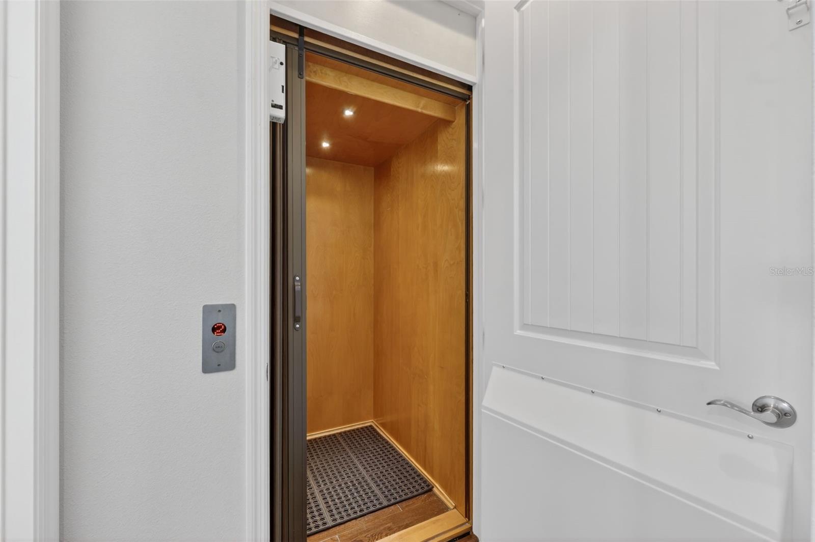 MANGROVE WALK II ON HARBOUR ISLE 9&10 - Residential