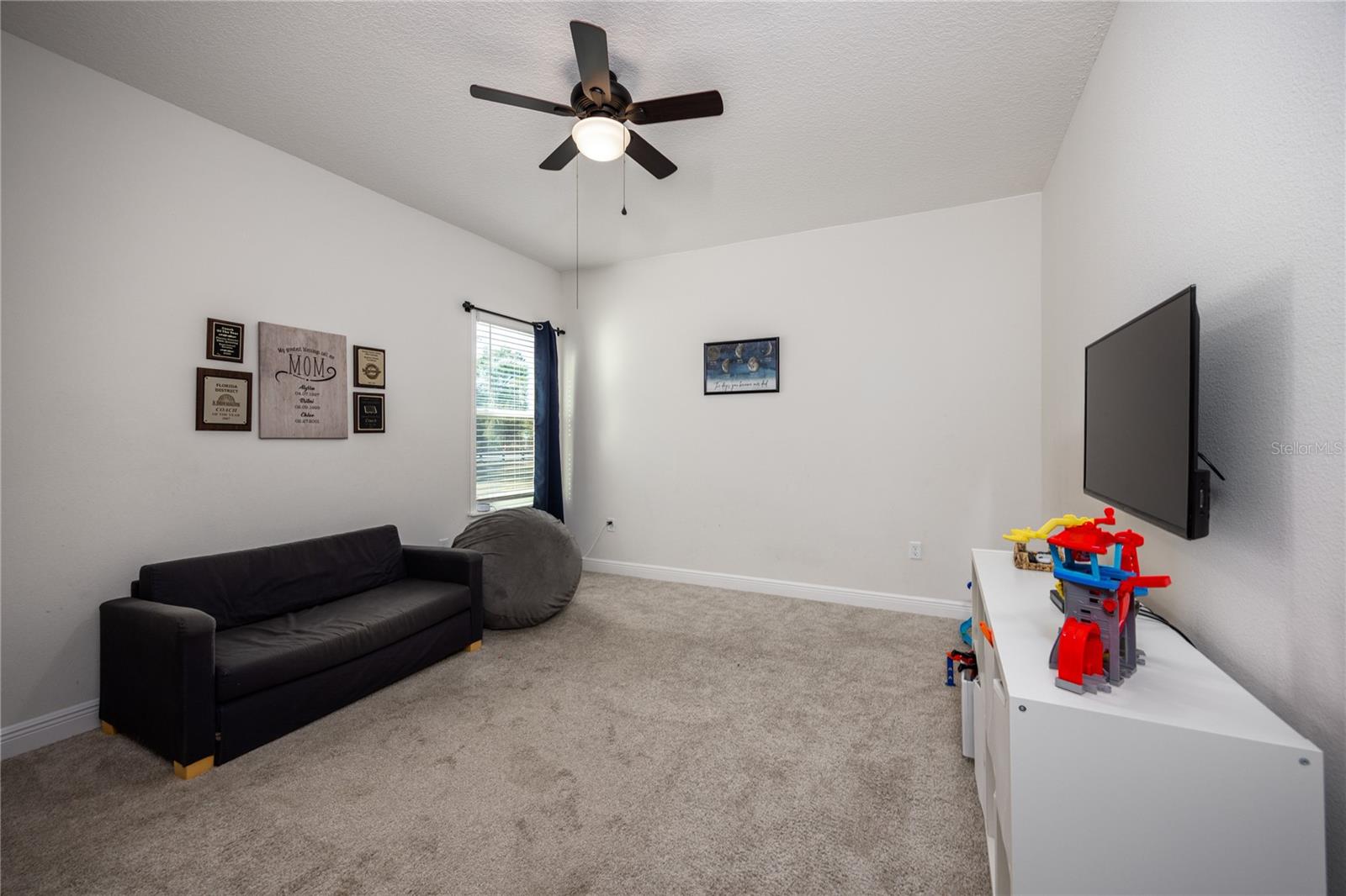 HALF MOON STATION - Residential