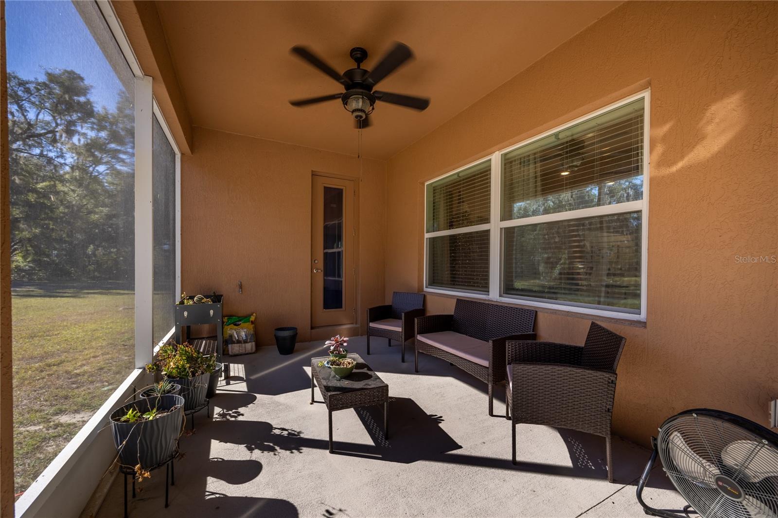 HALF MOON STATION - Residential