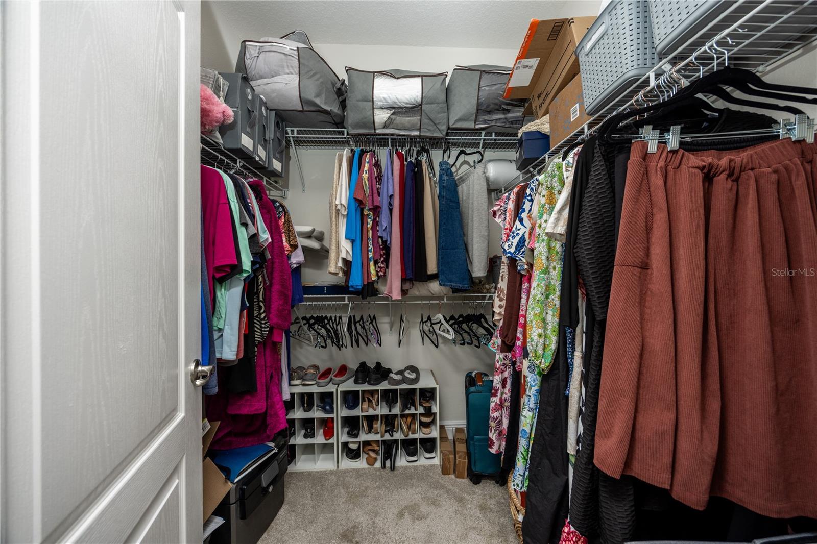 HALF MOON STATION - Residential