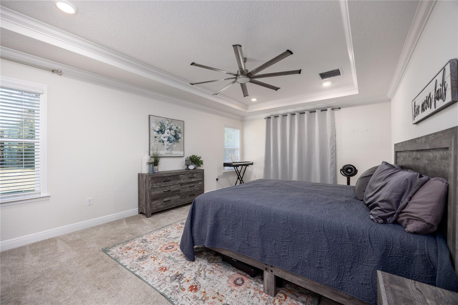 HALF MOON STATION - Residential