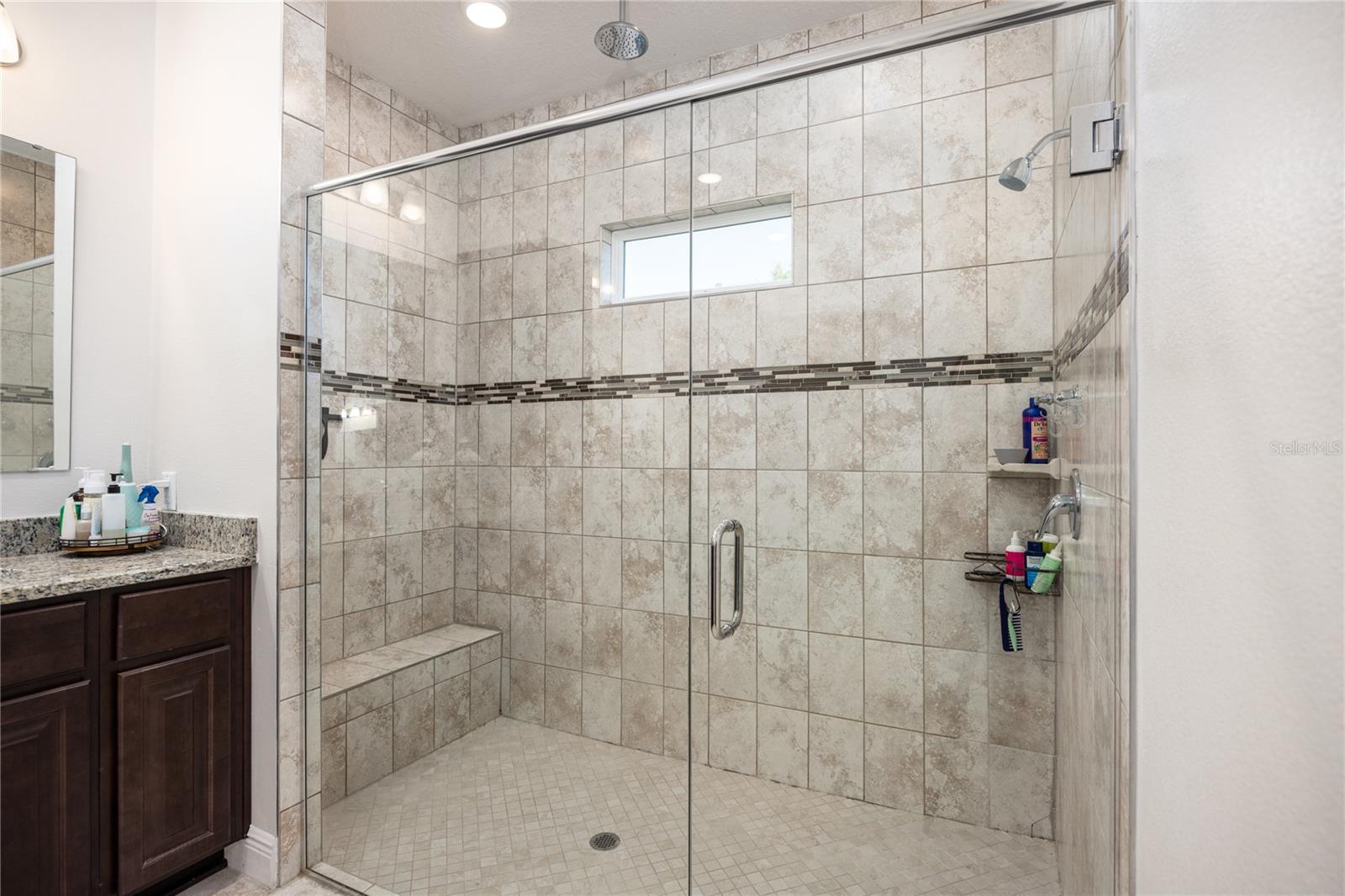 HALF MOON STATION - Residential