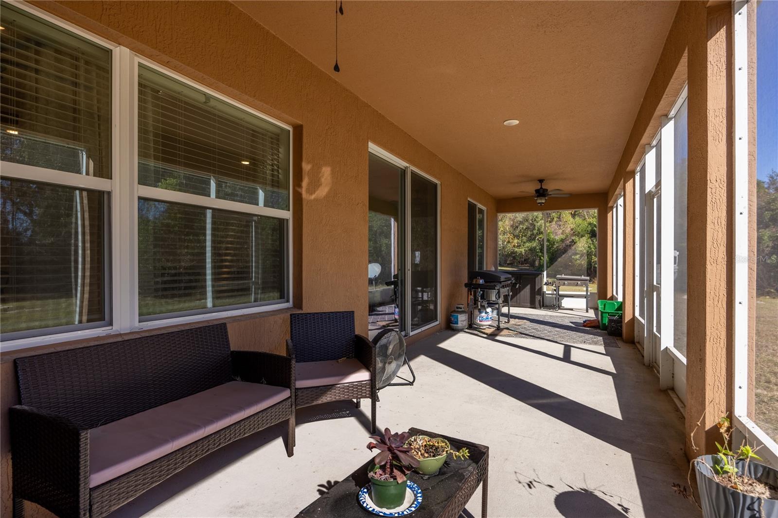 HALF MOON STATION - Residential