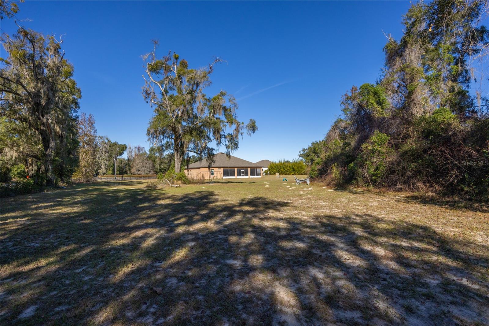 HALF MOON STATION - Residential