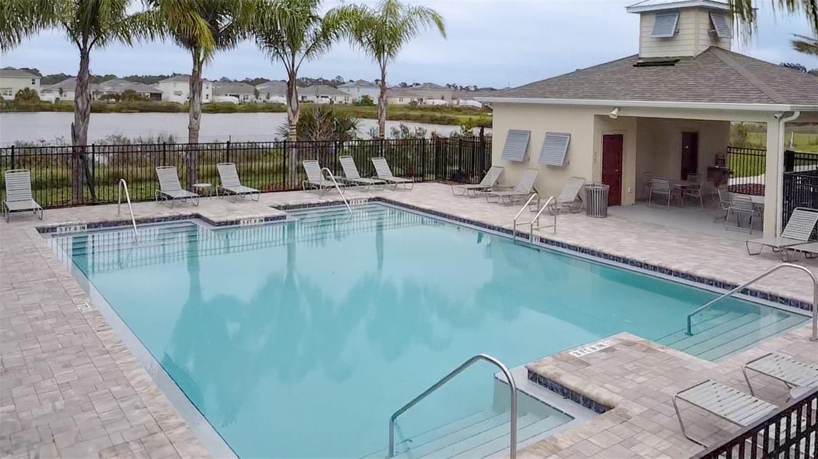 RIVERS EDGE - Residential