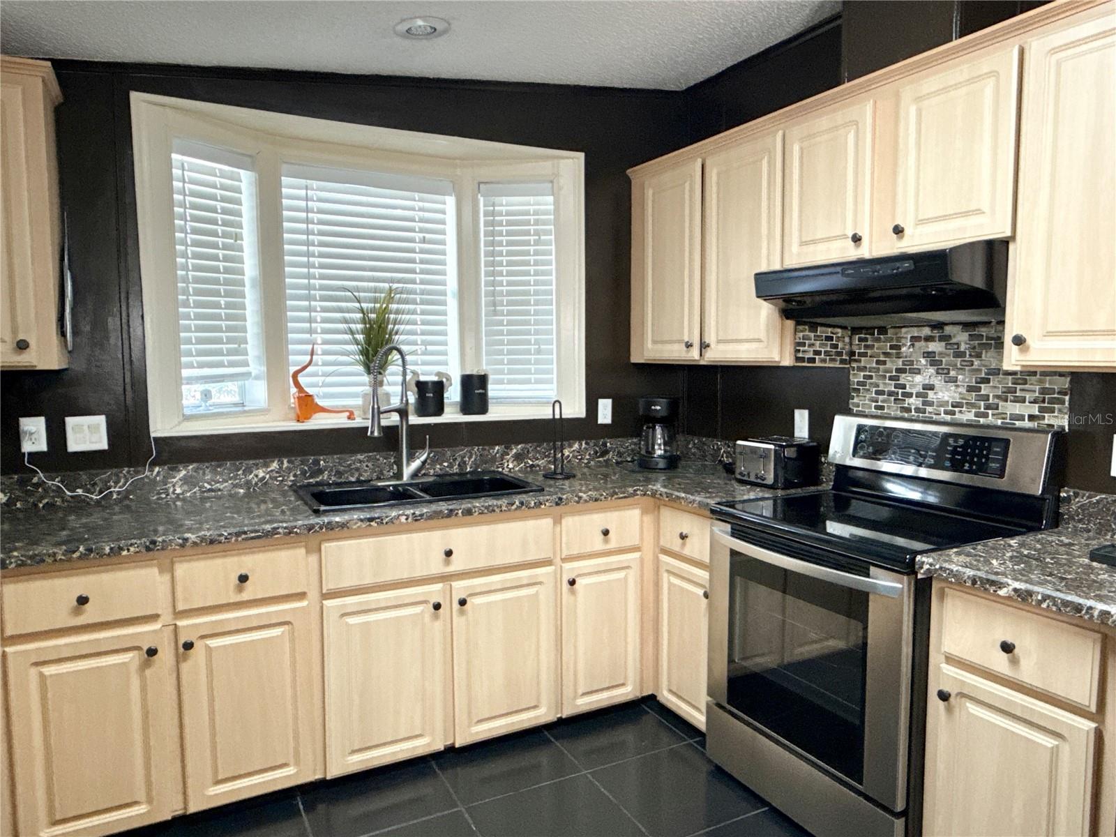 MOBEL AMERICANA MOBILE HOME PARK UNREC - Residential