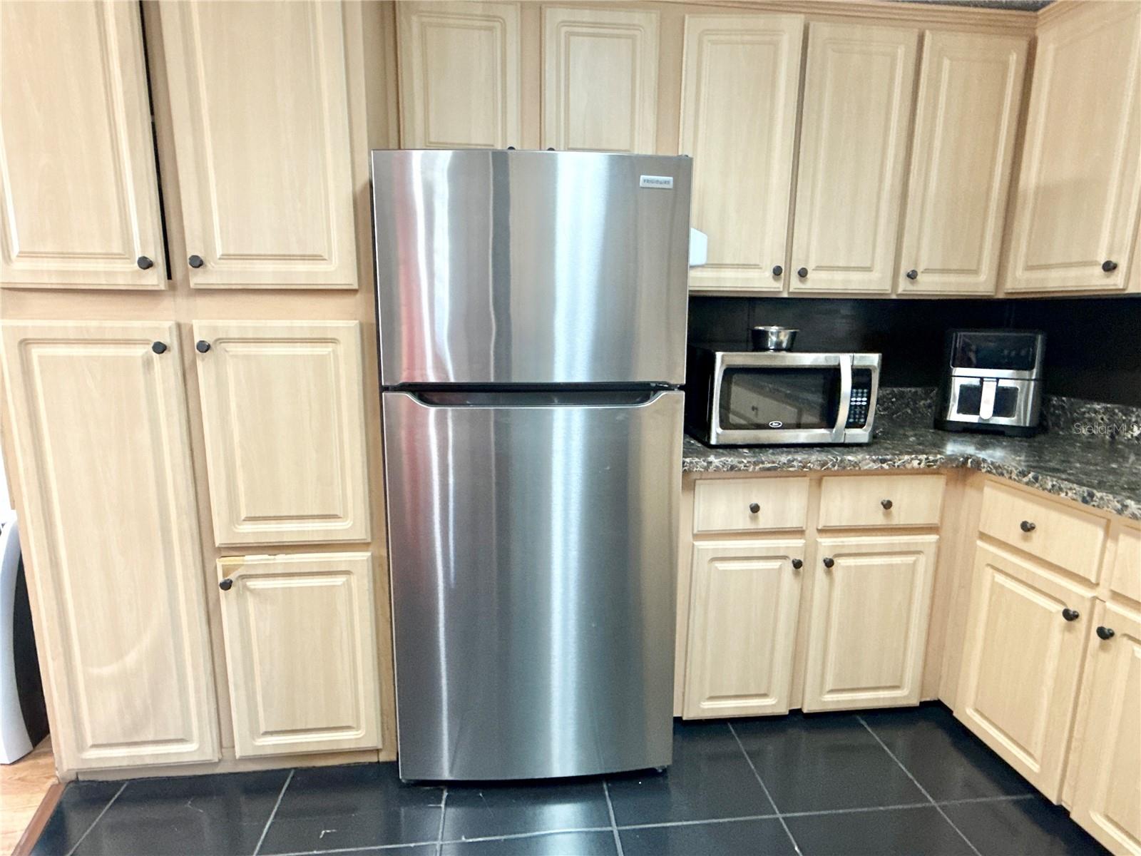 MOBEL AMERICANA MOBILE HOME PARK UNREC - Residential