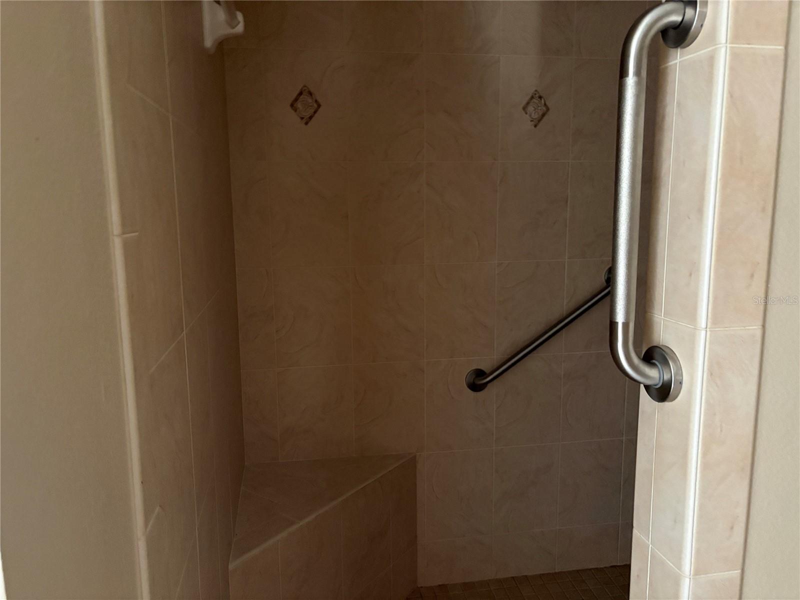 CITRUS SPGS UNIT 04 - Residential