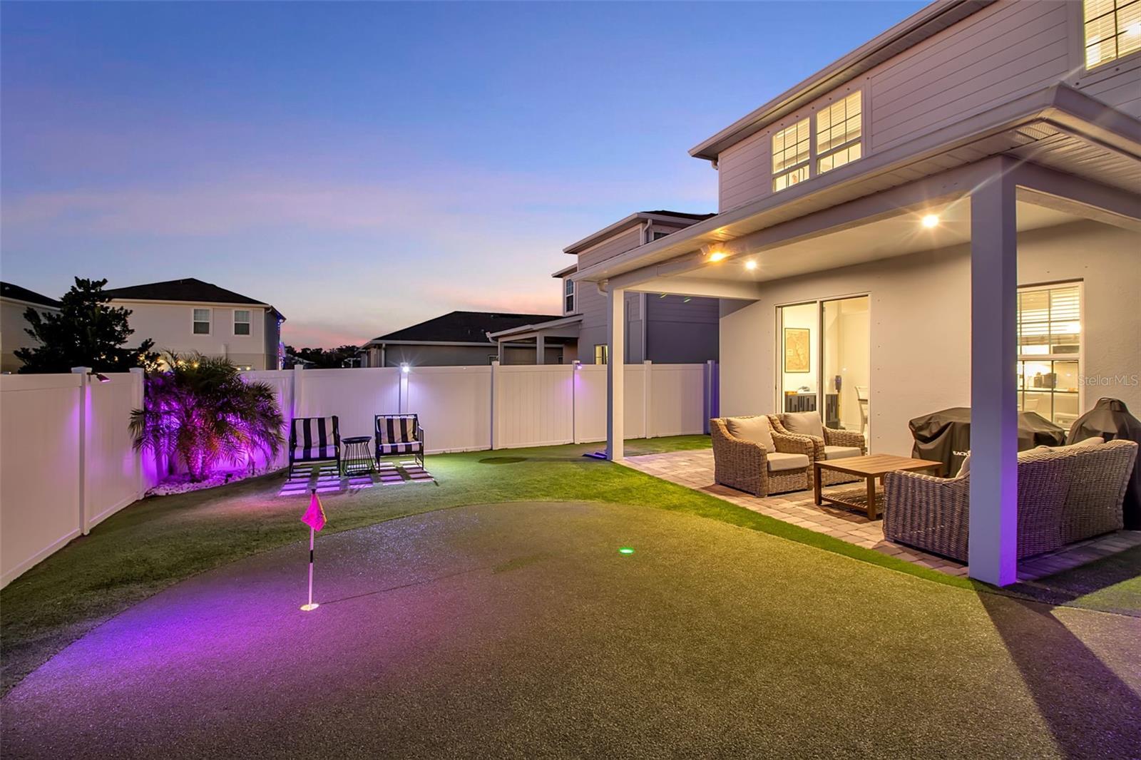 AVALON WOODS - Residential