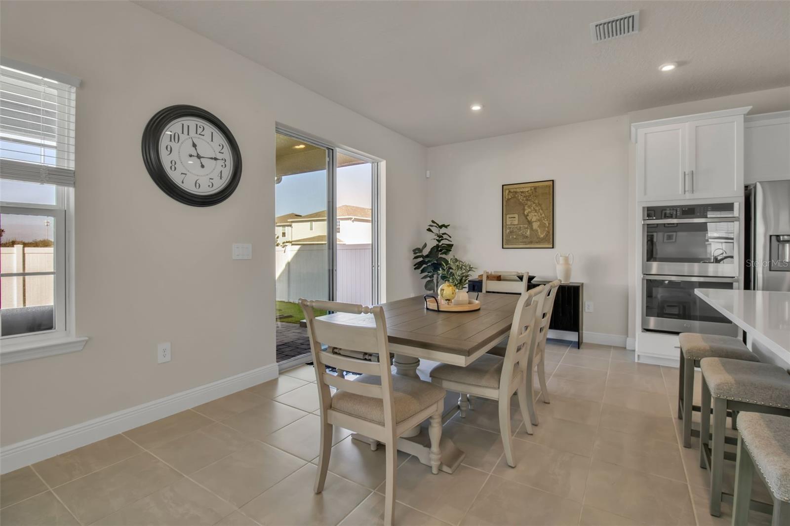 AVALON WOODS - Residential