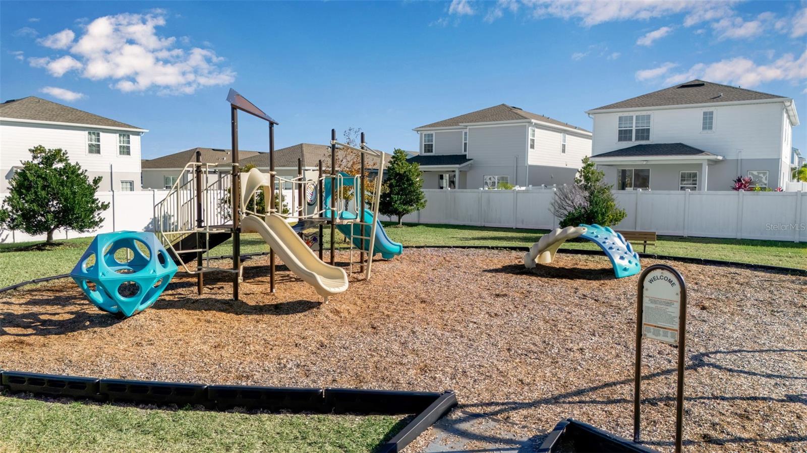 AVALON WOODS - Residential