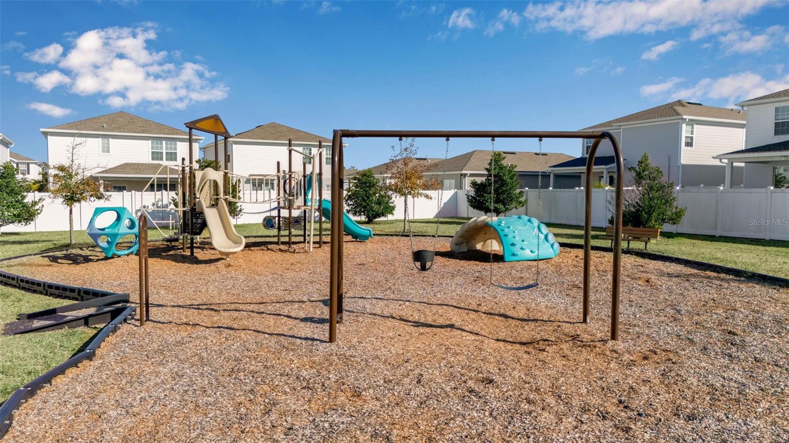 AVALON WOODS - Residential