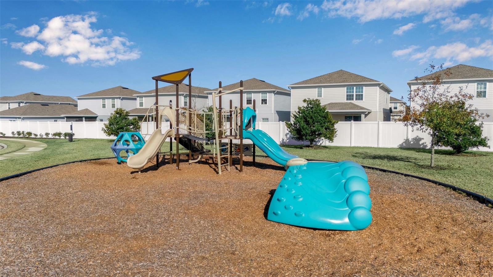 AVALON WOODS - Residential