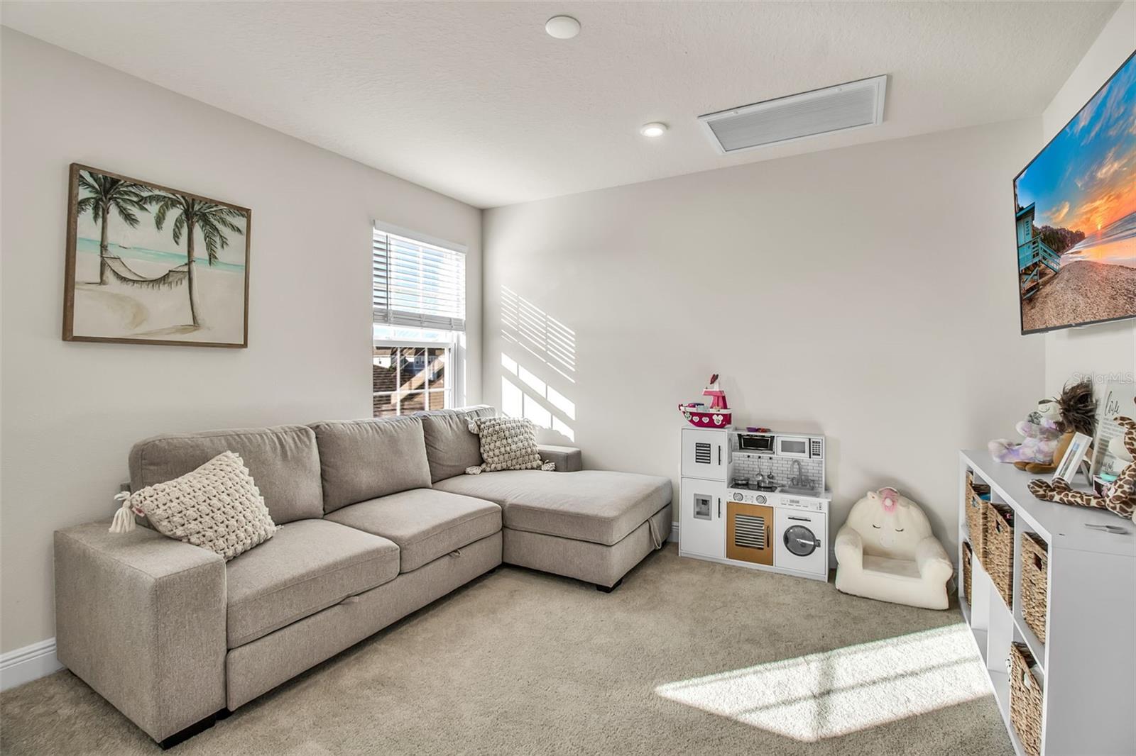 AVALON WOODS - Residential