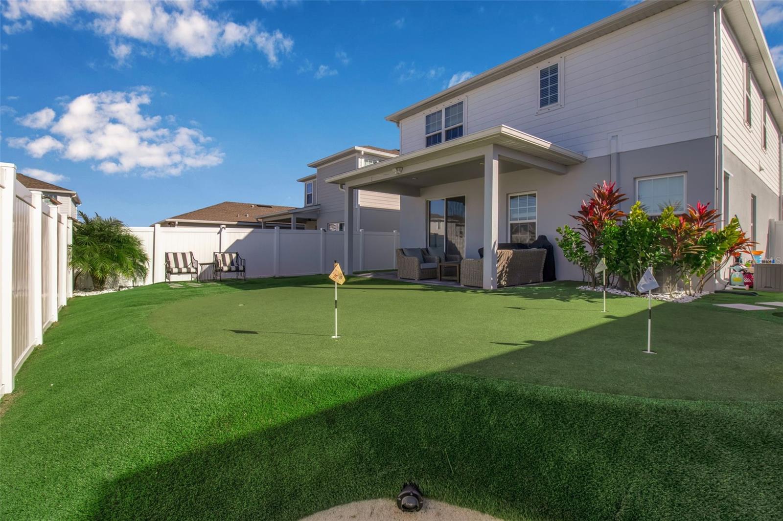 AVALON WOODS - Residential