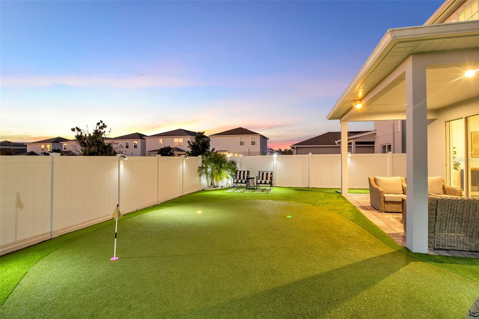 AVALON WOODS - Residential