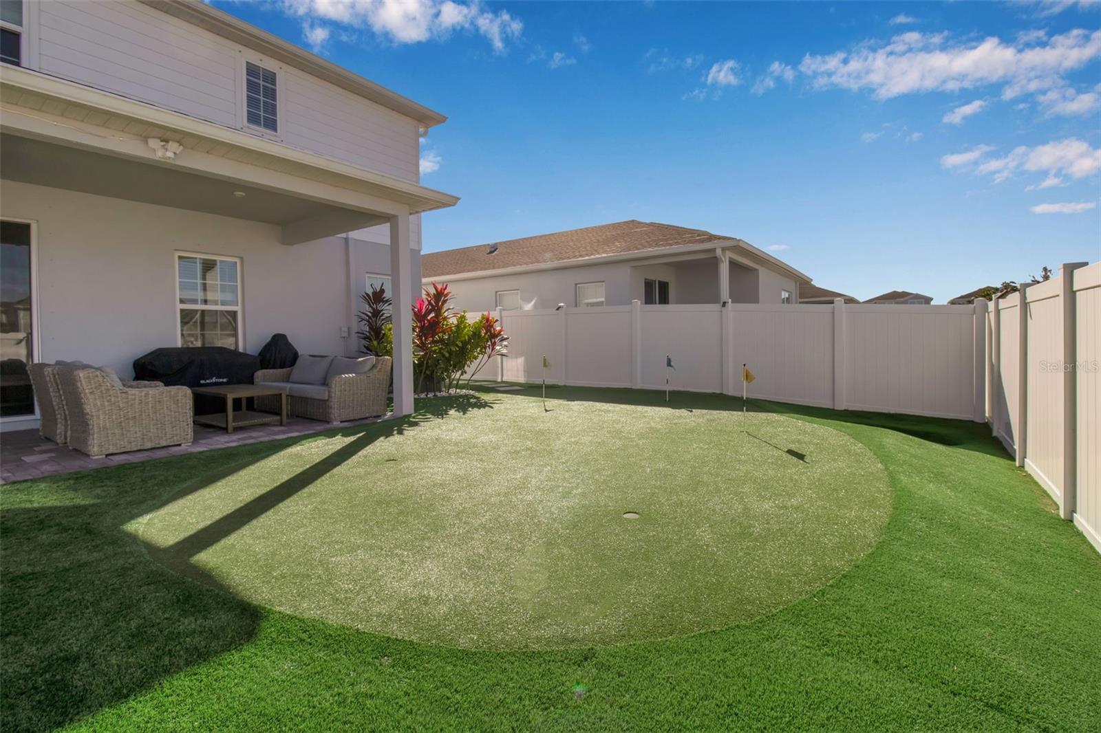 AVALON WOODS - Residential