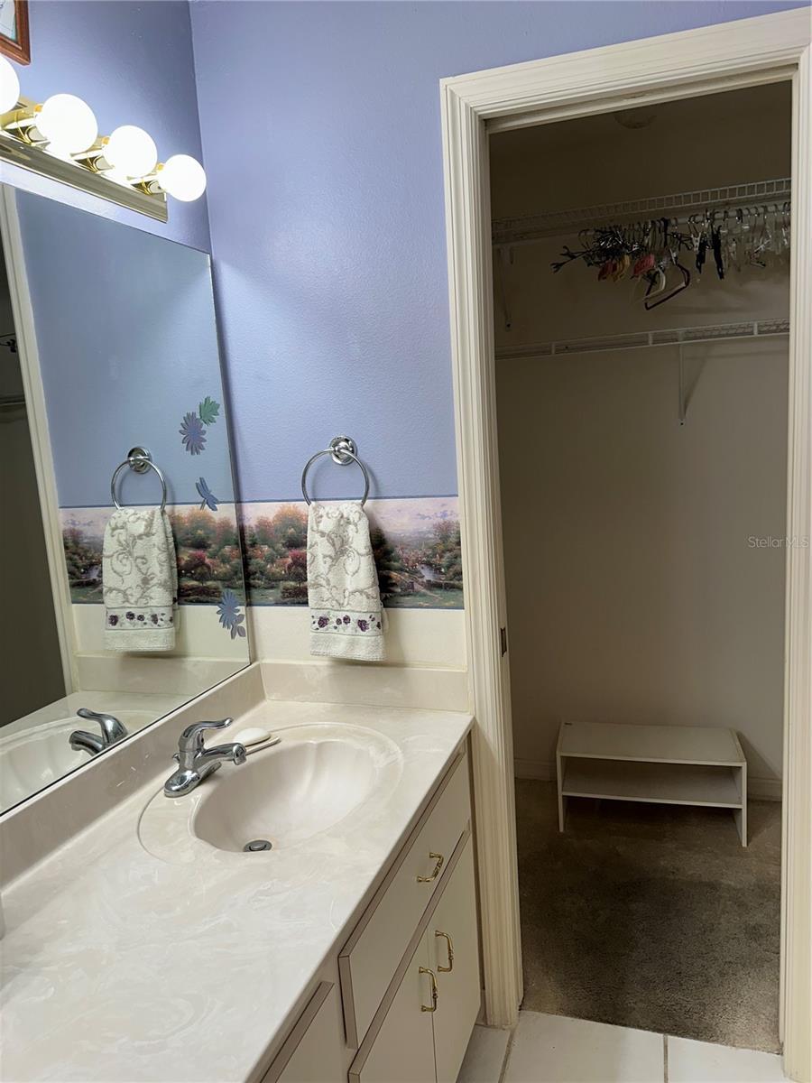 2259 CANDLEWOOD LANE E