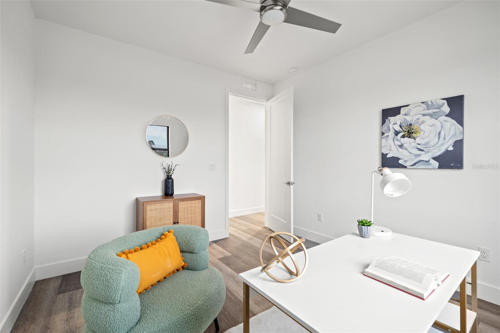 LATITUDES IN THE PARK TWNHMS - Residential