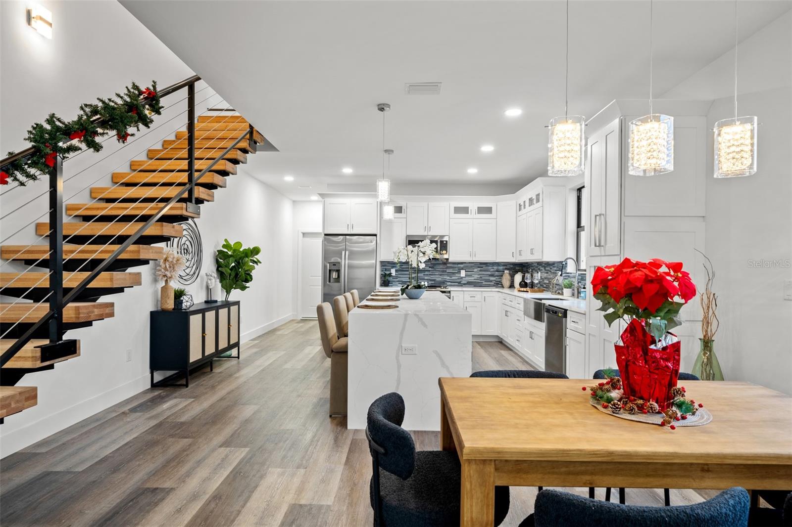 LATITUDES IN THE PARK TWNHMS - Residential