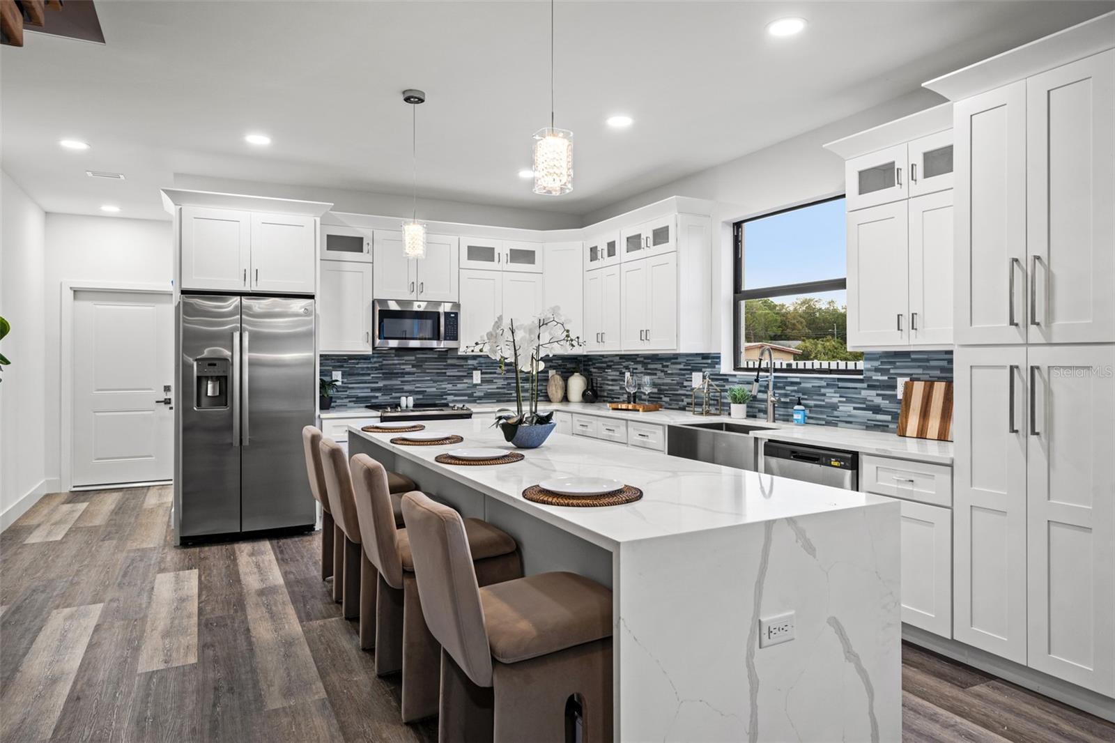 LATITUDES IN THE PARK TWNHMS - Residential