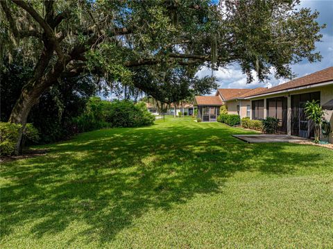 A home in LAKE WALES