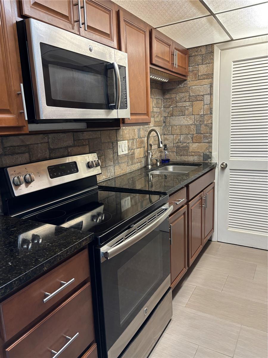 FOUNTAIN SQUARE CONDO - Residential Lease