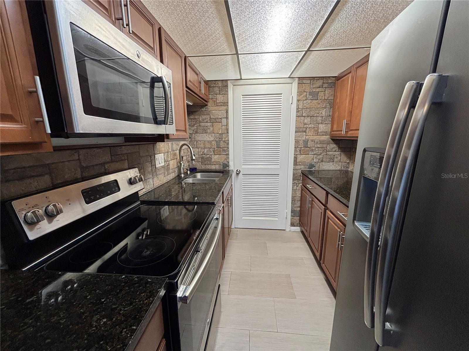 FOUNTAIN SQUARE CONDO - Residential Lease