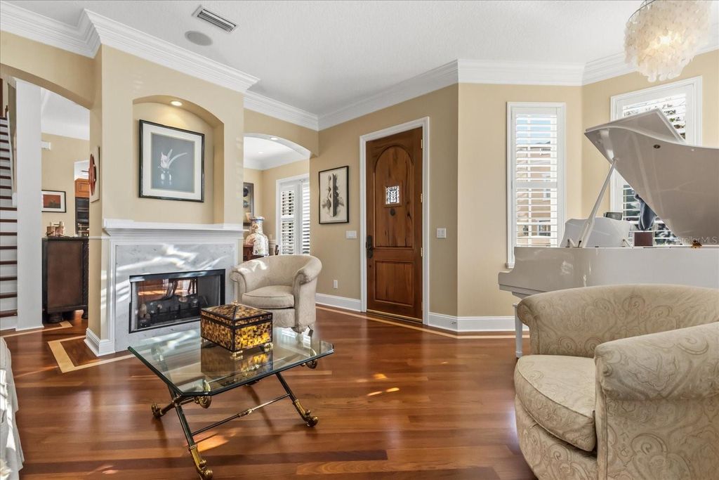 Photo of 2402 Victoria Gardens Lane, Tampa, FL 33609 (MLS # O6352135)