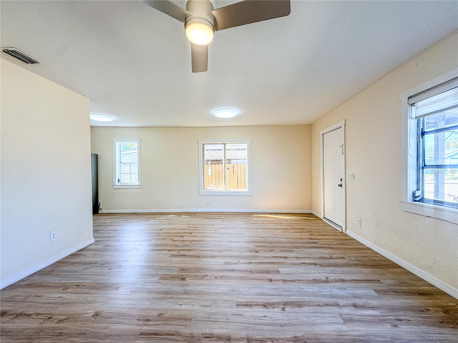 EDGEWATER PARK - Residential Lease