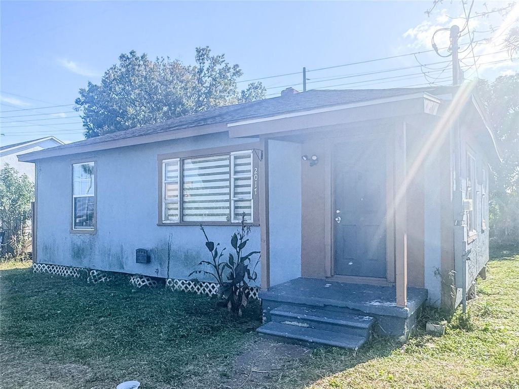 Photo of 2017 Hemlock Street, Tampa, FL 33605 (MLS # TB8460161)