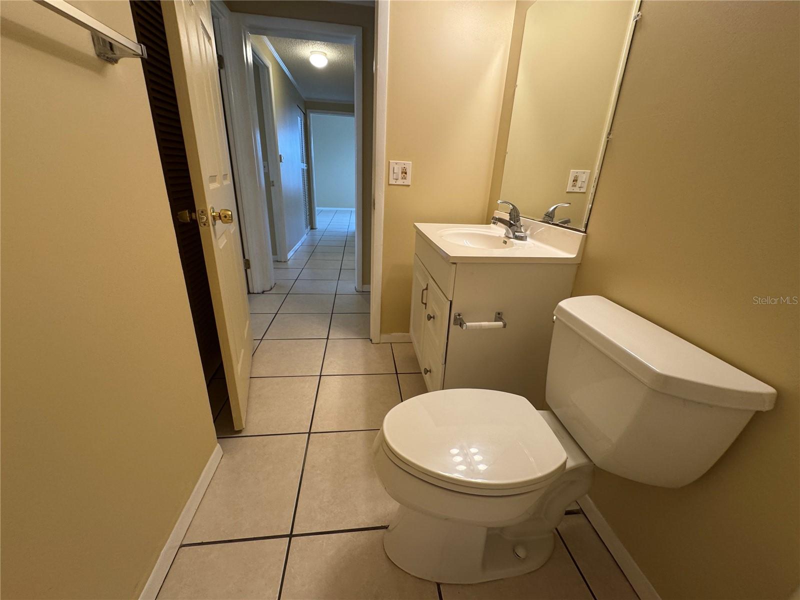 CANTERBURY AT THE CROSSINGS - Residential Lease