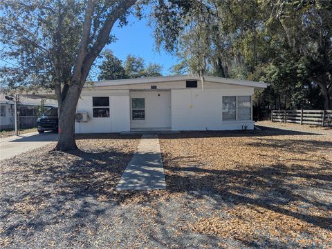 Property photo of 1513 Akron Drive, Leesburg, FL 34748