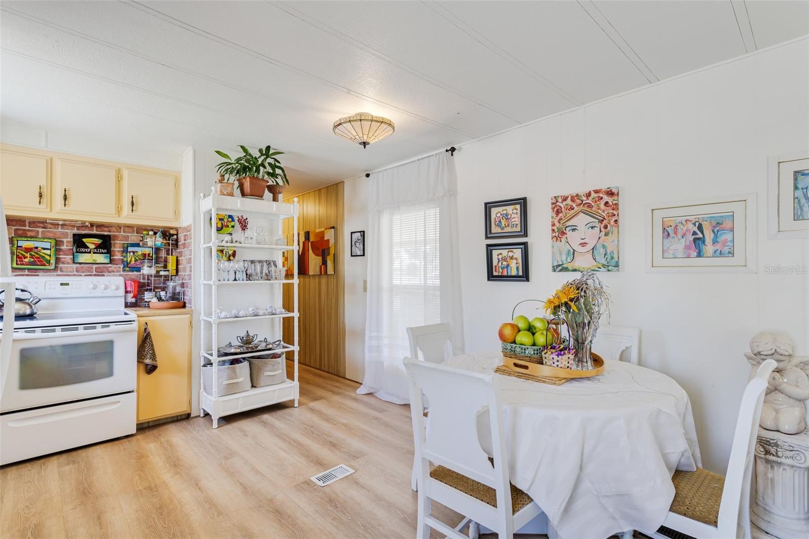 GENEVA HEIGHTS - Residential