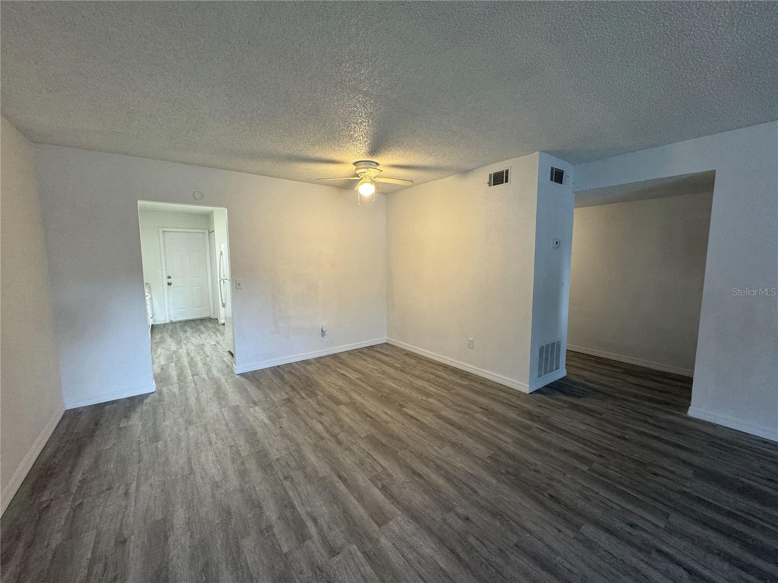 ALTAMONTE RIDGE - Residential Lease