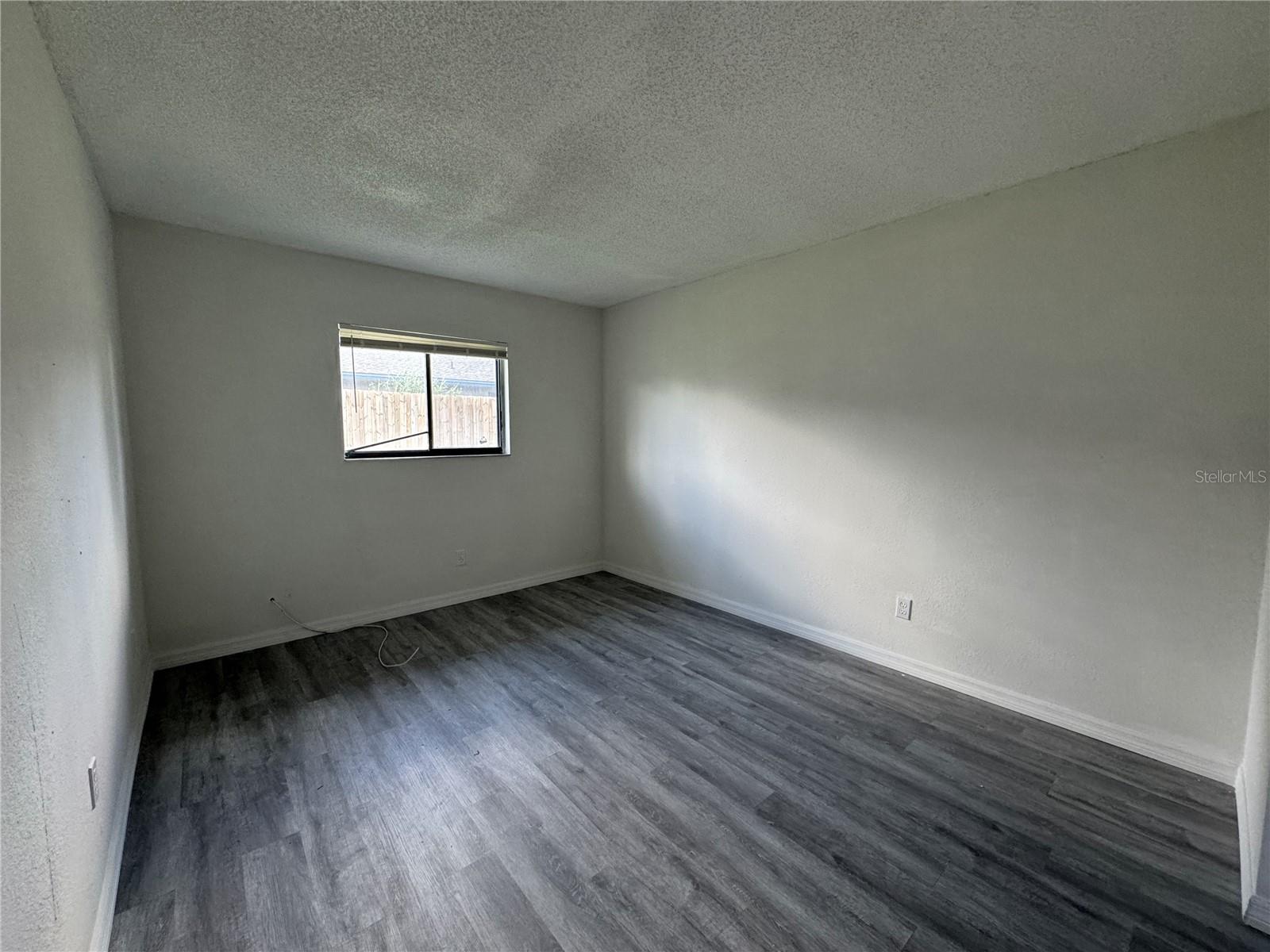 ALTAMONTE RIDGE - Residential Lease