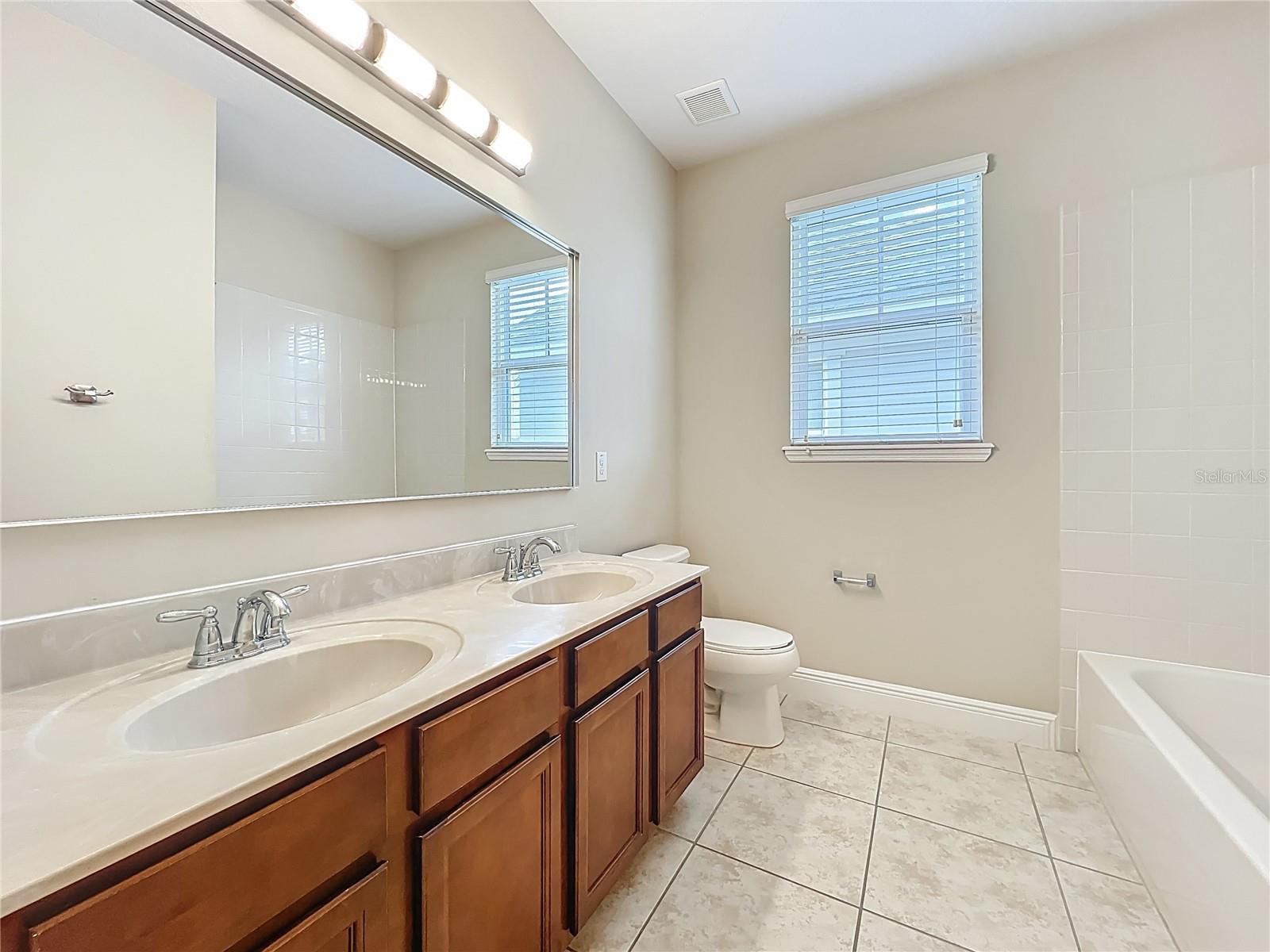 LAUREATE PARK PH 01A - Residential