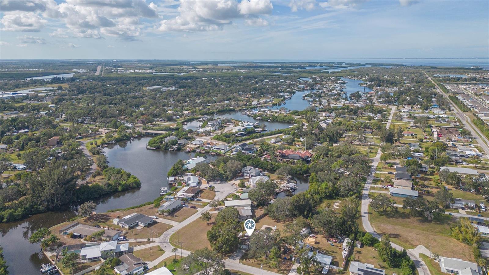 PELICAN POINT - Residential