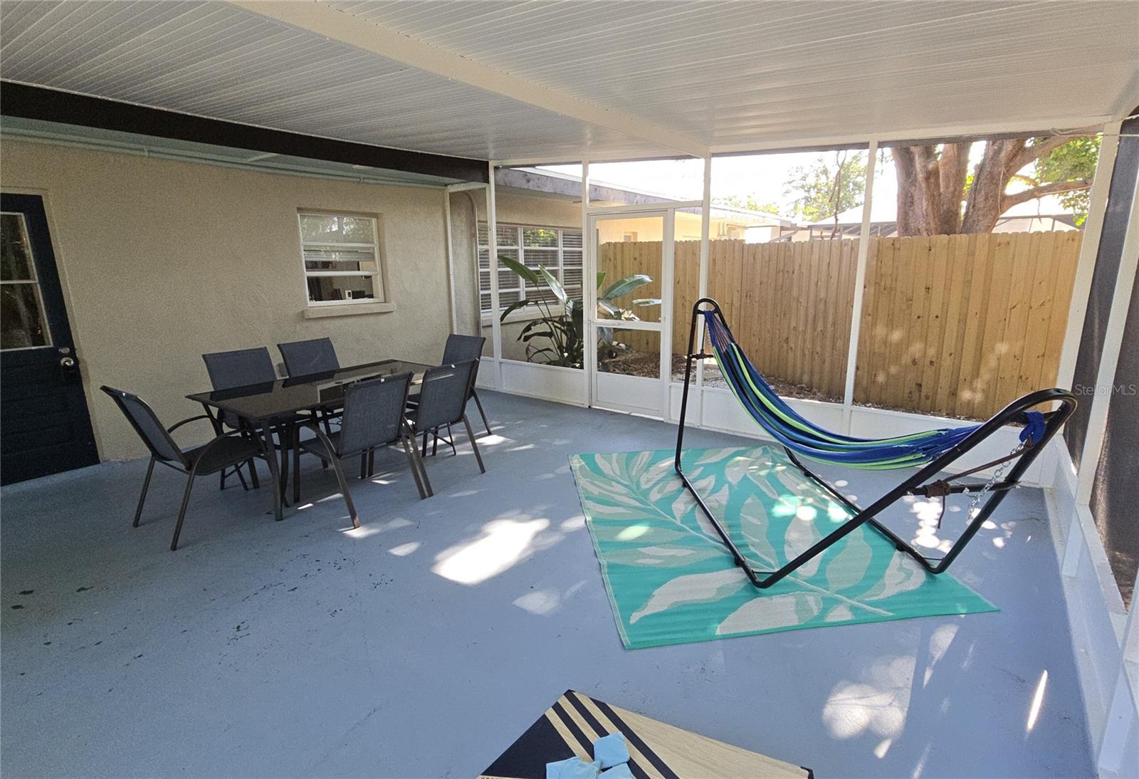 HARBOR OAKS - Residential