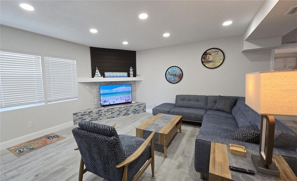 Photo of 2107 Pine Terrace, Sarasota, FL 34231 (MLS # S5147369)