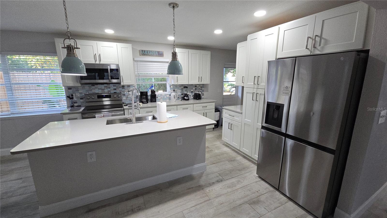 HARBOR OAKS - Residential