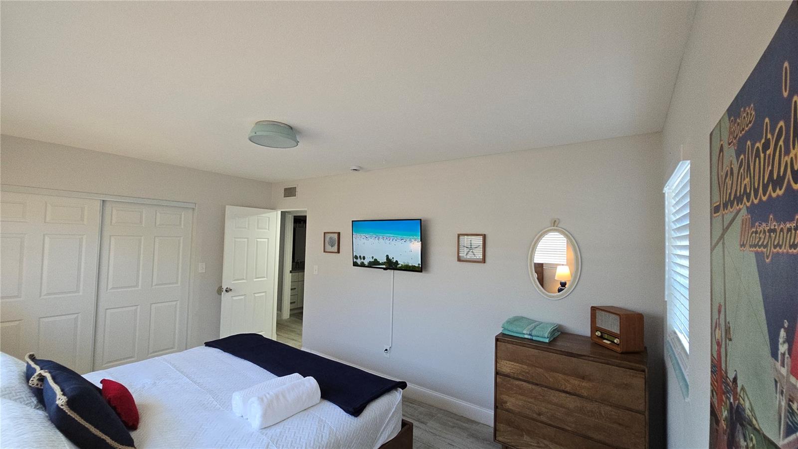 HARBOR OAKS - Residential