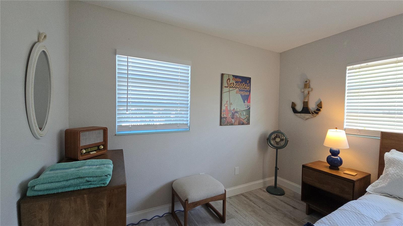 HARBOR OAKS - Residential