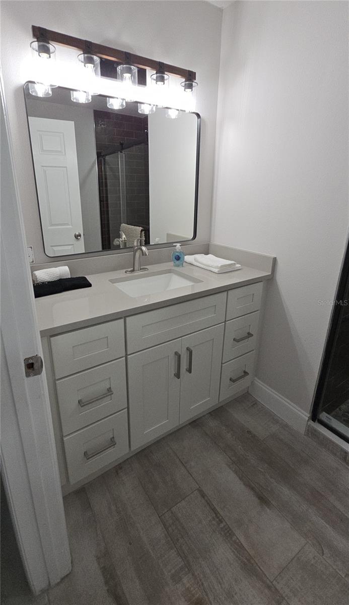 HARBOR OAKS - Residential