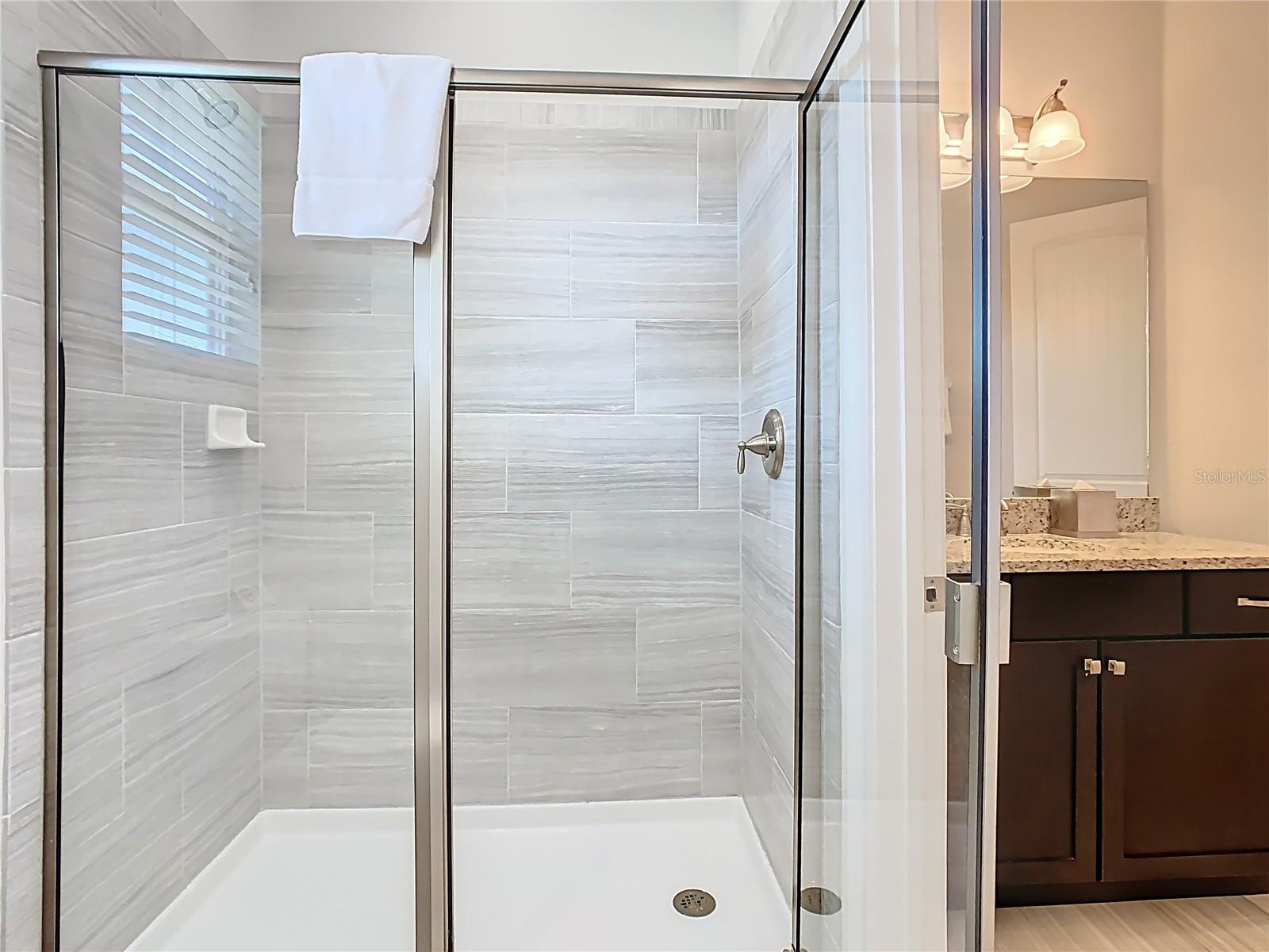 REUNION WEST PH 1 WEST & AMENT CTR RPLT - Residential