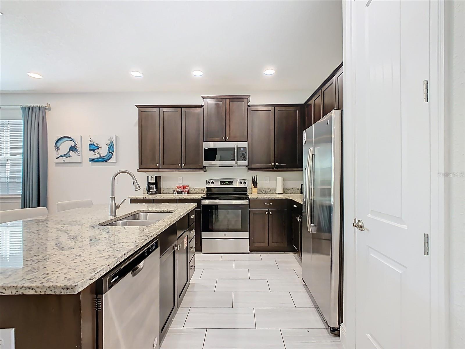 REUNION WEST PH 1 WEST & AMENT CTR RPLT - Residential