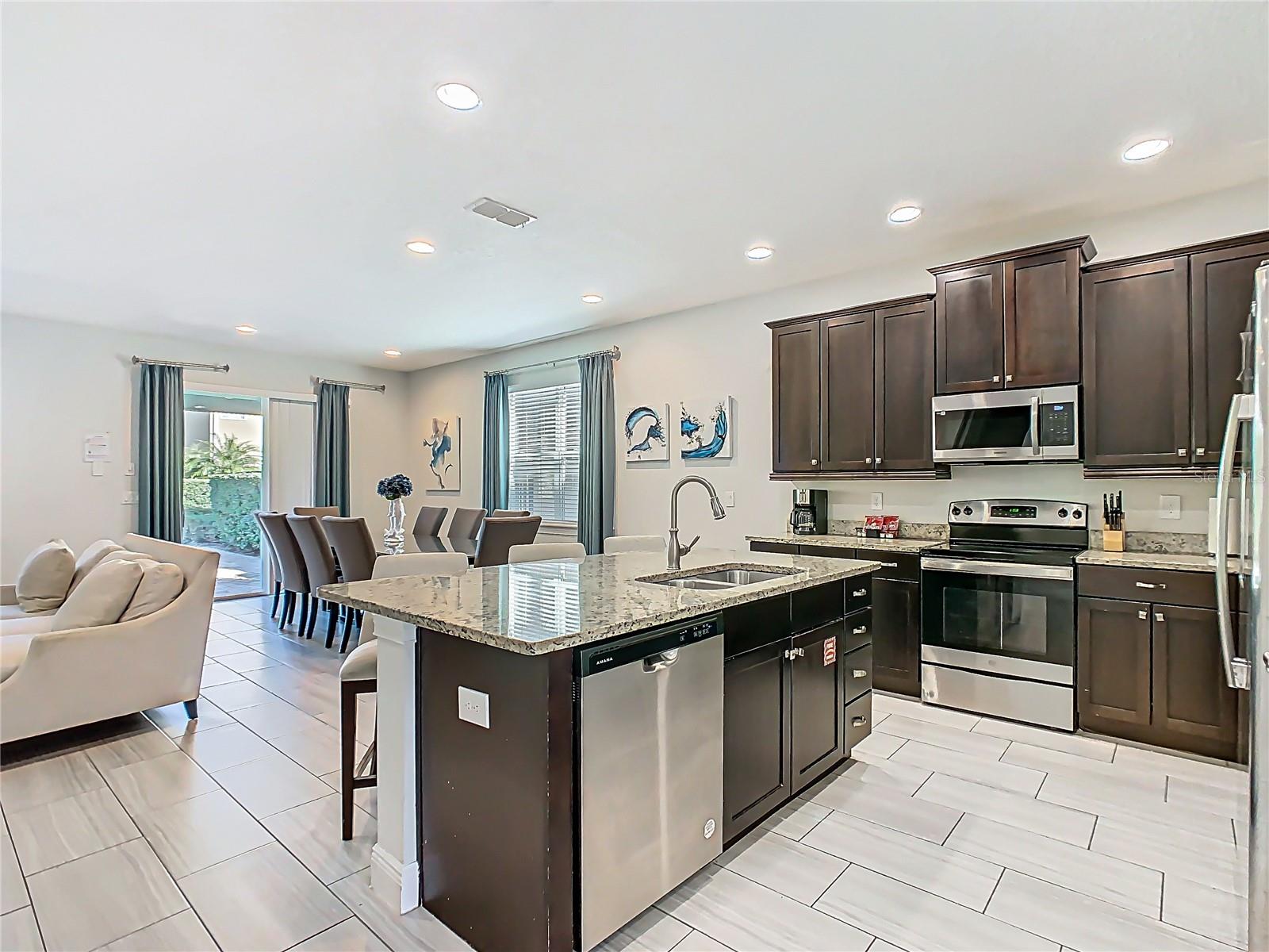 REUNION WEST PH 1 WEST & AMENT CTR RPLT - Residential