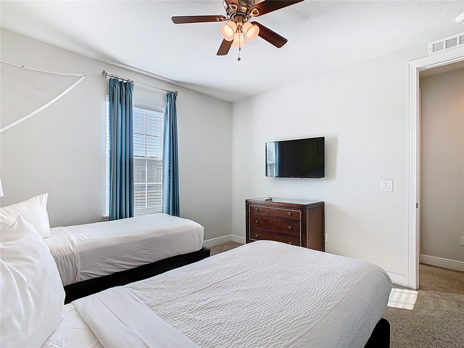 REUNION WEST PH 1 WEST & AMENT CTR RPLT - Residential