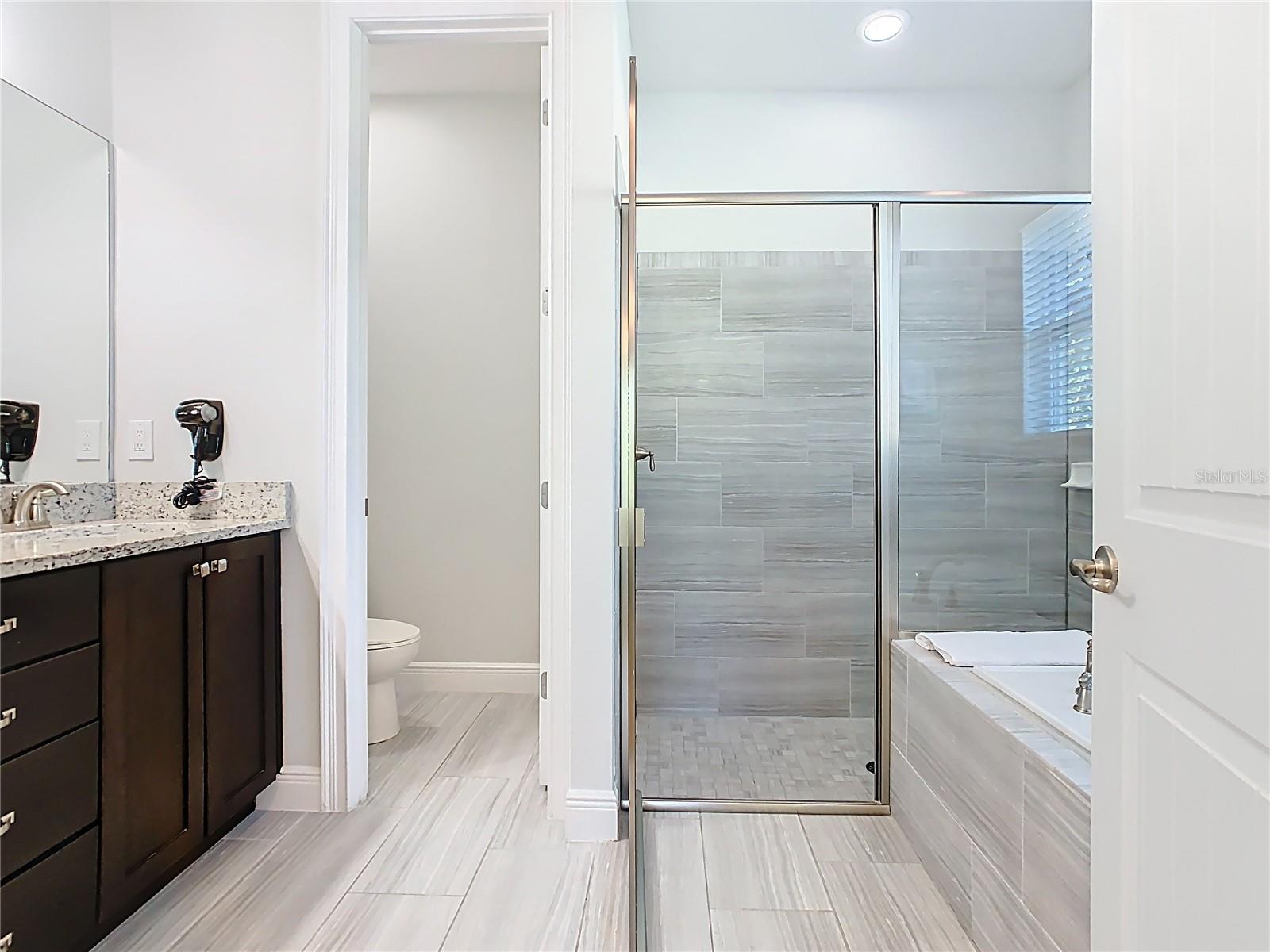 REUNION WEST PH 1 WEST & AMENT CTR RPLT - Residential