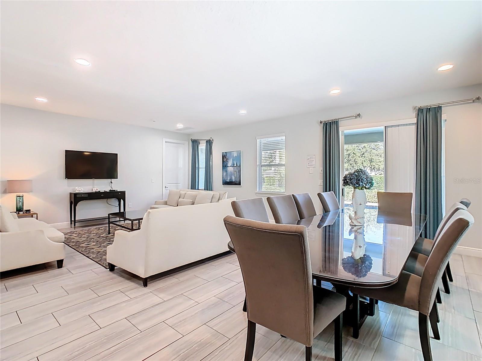 REUNION WEST PH 1 WEST & AMENT CTR RPLT - Residential